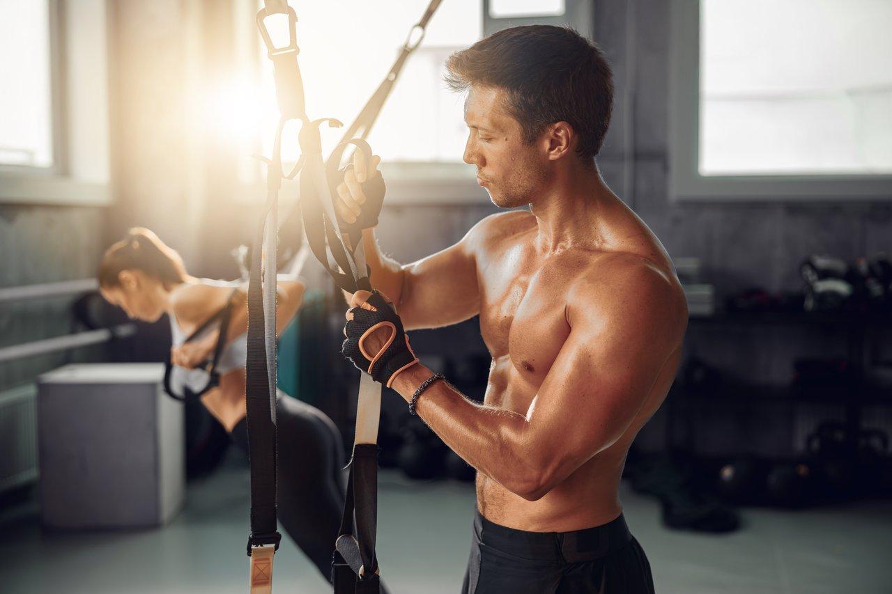 Budget et composition du kit TRX original pour entraînement suspendu à la porte