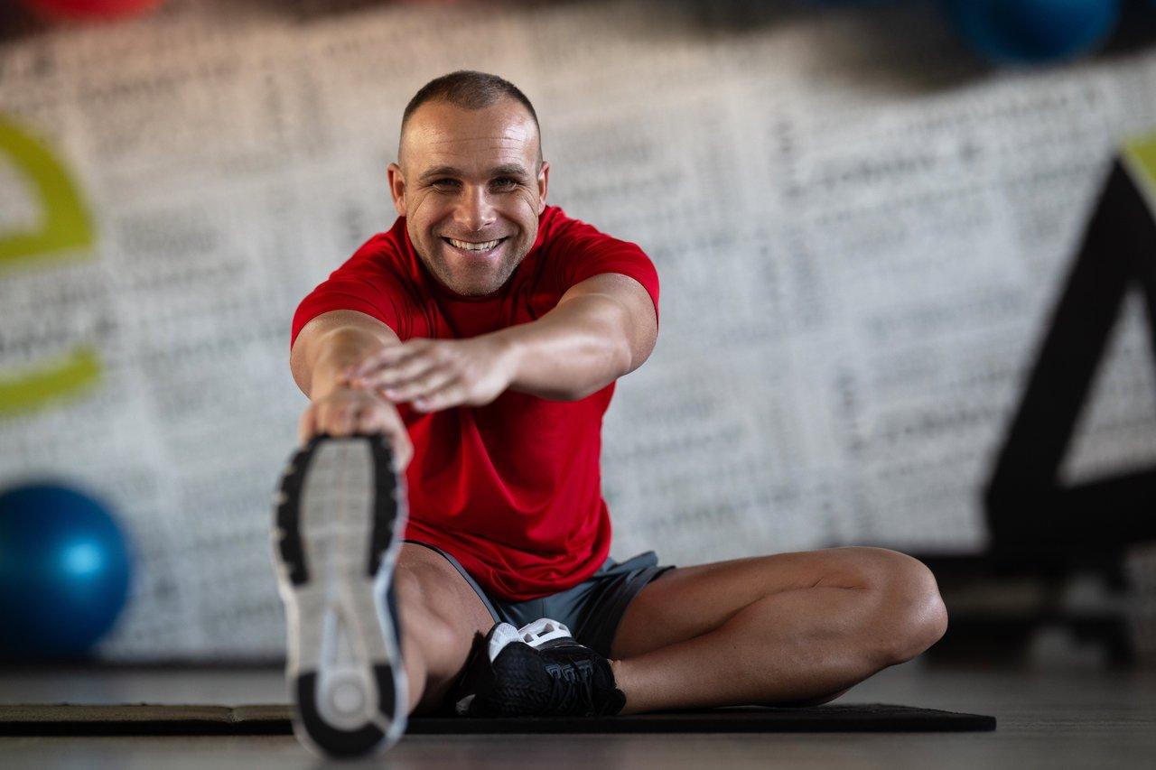 Schéma illustrant la physiologie du low intensity interval training chez un débutant, avec adaptations musculaires et cardiaques.
