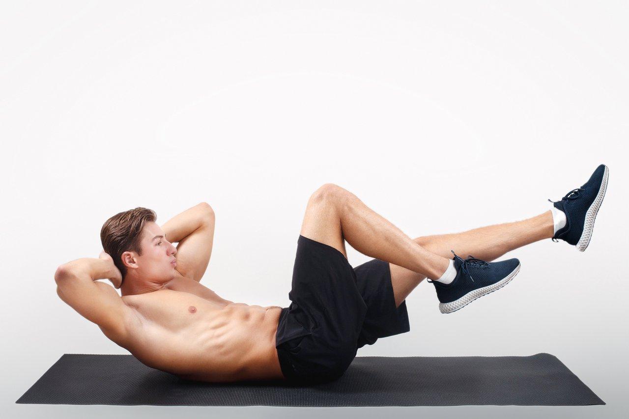 Schéma illustrant la progression hebdomadaire du programme abdos-fessiers pour des résultats visibles en 21 jours.